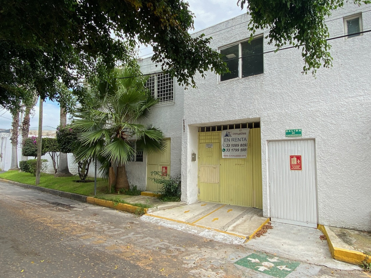 Guardería u oficinas en Renta en El Colli Urbano